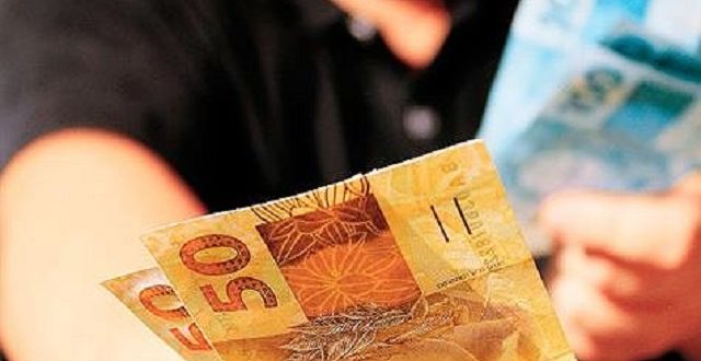 Maia quer votar versão ‘light’ de reforma que simplifica impostos