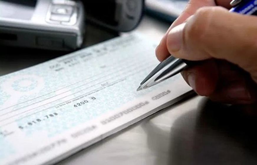 Governo limita juros do cheque especial em 8% ao mês