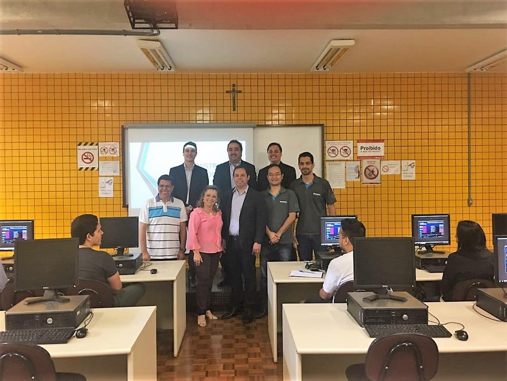 Projeto: treinamento de Sistemas Integrados