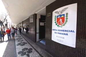 Junta Comercial do Paraná lança o programa Certidão Fácil